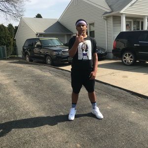 Meet your Posher, Miles